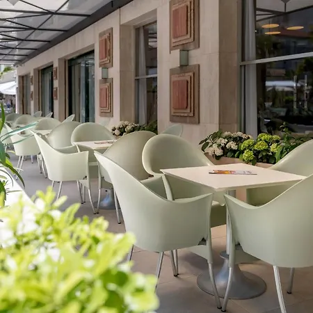 Hotel Cristina 3*