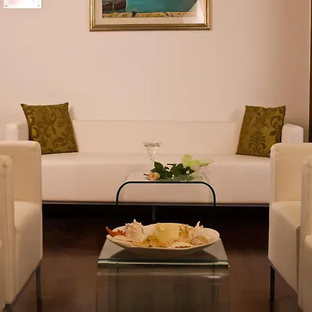 Hotel Cristina 3*