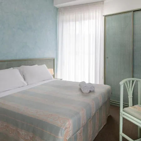 Hotel Cristina 3*