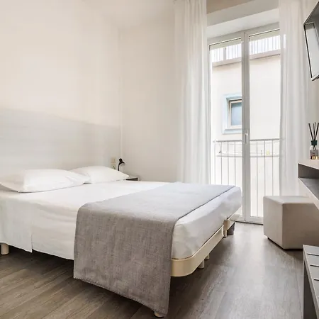 Hotel Cristina Cattolica