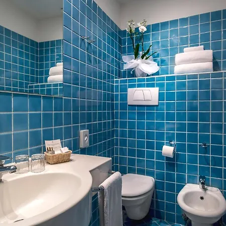 Hotel Cristina 3*